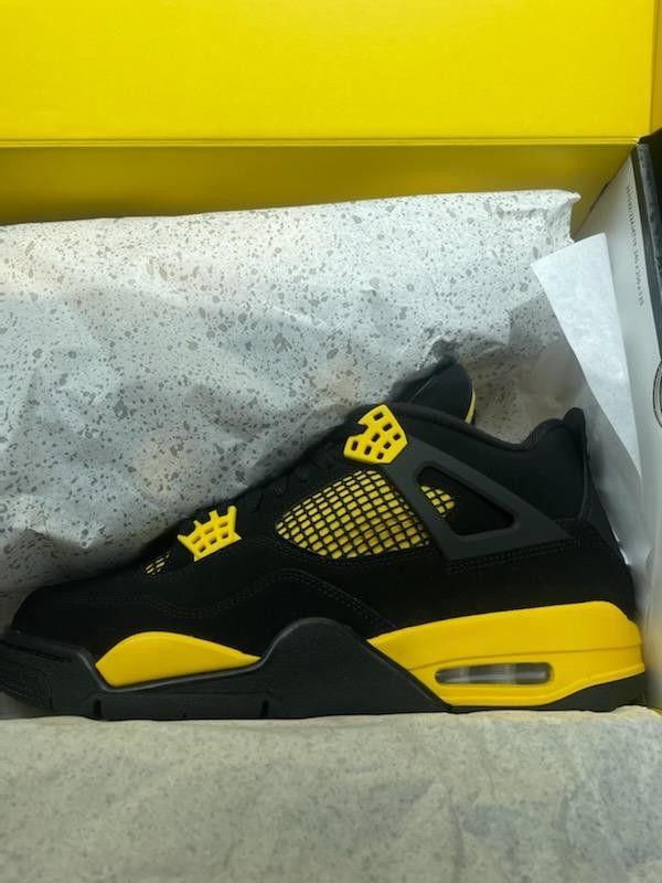 Air Jordan Retro 4 Thunder Size 10.5 Men Brand New With Box + Receipt! 290 Picked Up