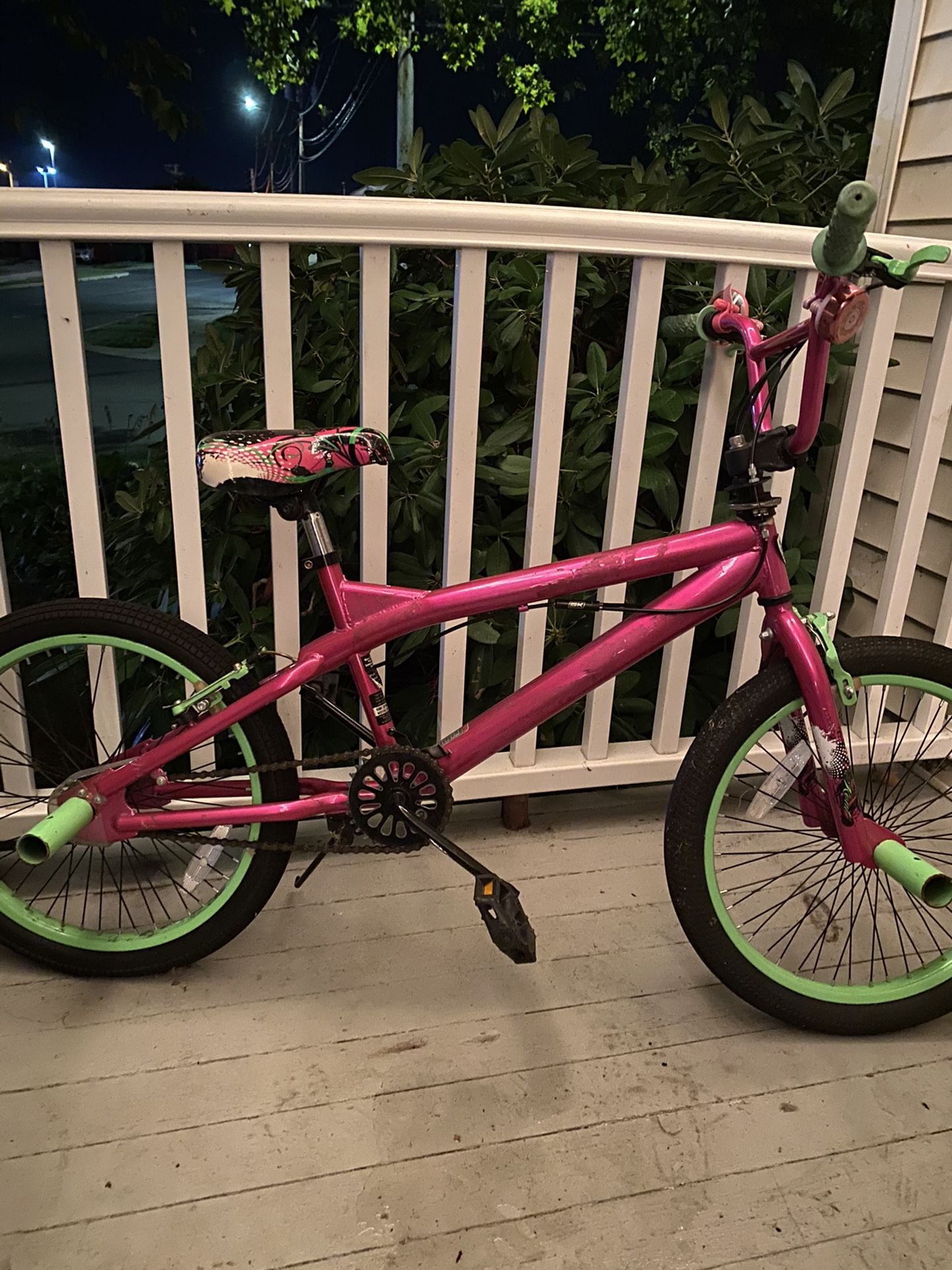 Girls bike, Hot Pink & Neon Green