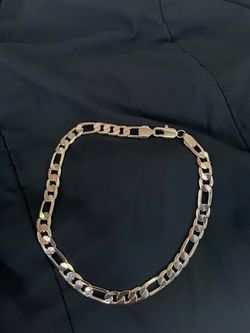 Gold Figaro Chain Bracelet