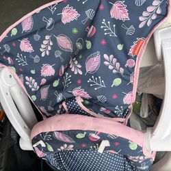 Free Baby Boy And Girls Toddler Clothes Seat And Formula 