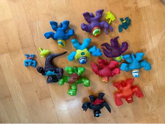 Goojitsu Figurines - Toys