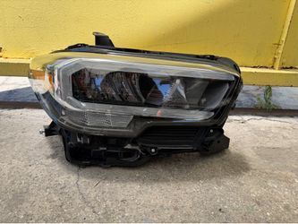2020-2023 TOYOTA TACOMA RH LED HEADLIGHT