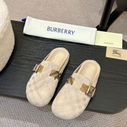 BURBERRY Women's Slippers