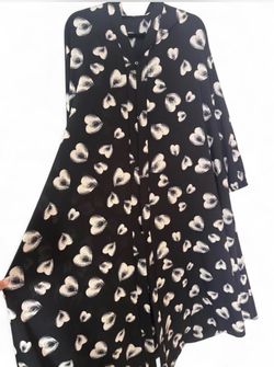 Brand New Black Heart Print Abaya – Elegant & Stylish/xl