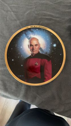 "Star Trek: The Next Generation" Captain Jean-Luc Picard collector plate. 1993