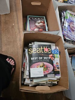Free! Boxes of all kinds of magazines!
