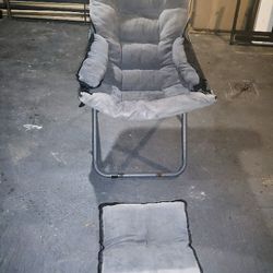 Foldable Gray Recliner With Ottoman And Side Pocket 
