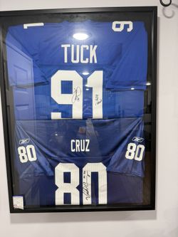 NY Giants Signed Jerseys Cruz Tuck In Display Case 