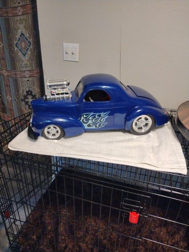 Antique Rare Vintage. R C Shelf Queen