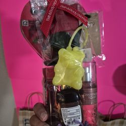 Bath  & Body Works  Valentine day gift 