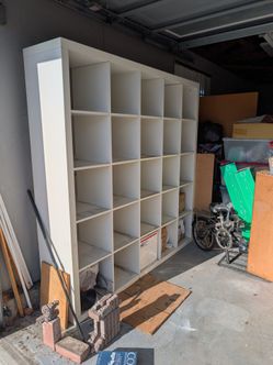 Free Ikea 5x5 white malm cube