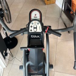 Bow flex  Max Trainer