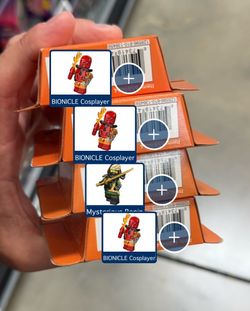 Lego Minifigures // 3 BIONICLE cosplayer (Tahu) // 1 Mysterious Ronin (Lloyd)