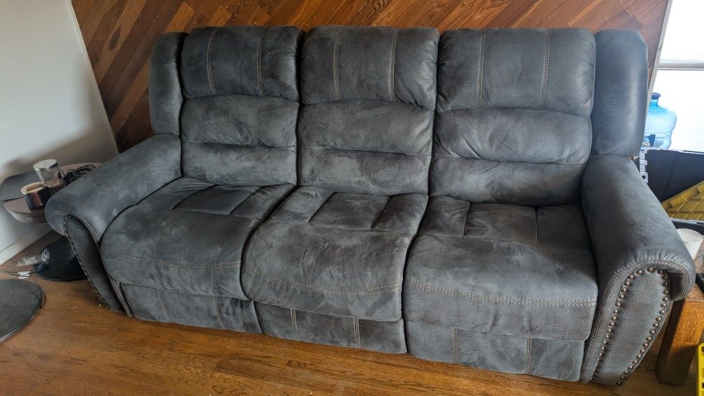 Sofa Set. 2 Years Old. Excellent Condition