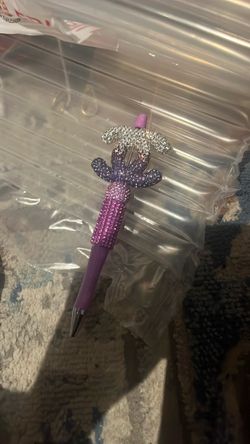 Perfect to give it as gift high end Luxury pen new