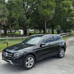 2018 Mercedes-Benz GLC 300