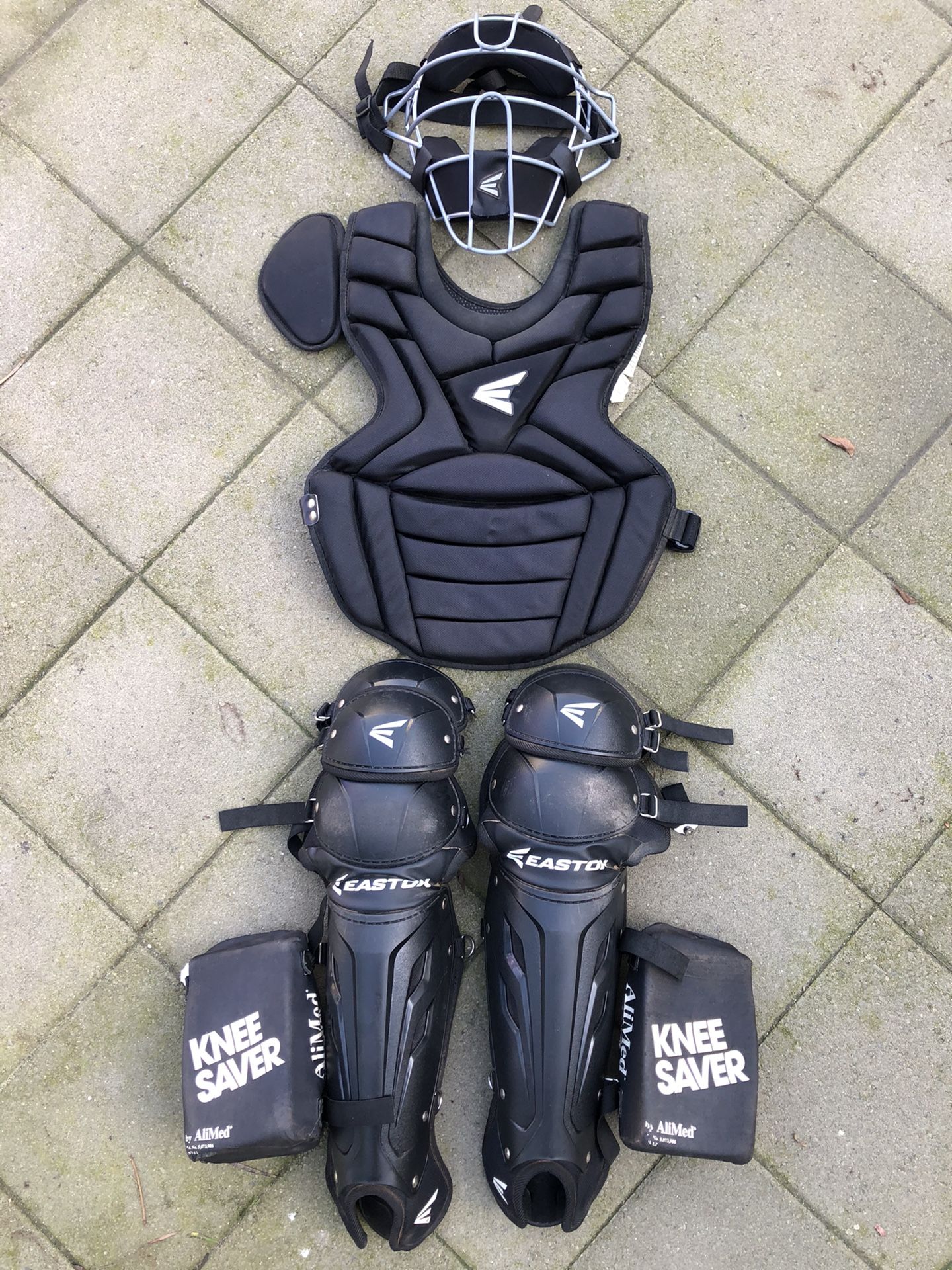 Easton catcher gear in great condition quality baseball bats gloves