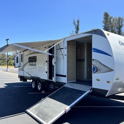2011 Keystone Outback Super-lite Travel trailer