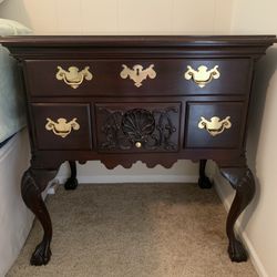 Mahogany Wood End Table Dove Legs Antique Detailed Sculptured  4 Drawers