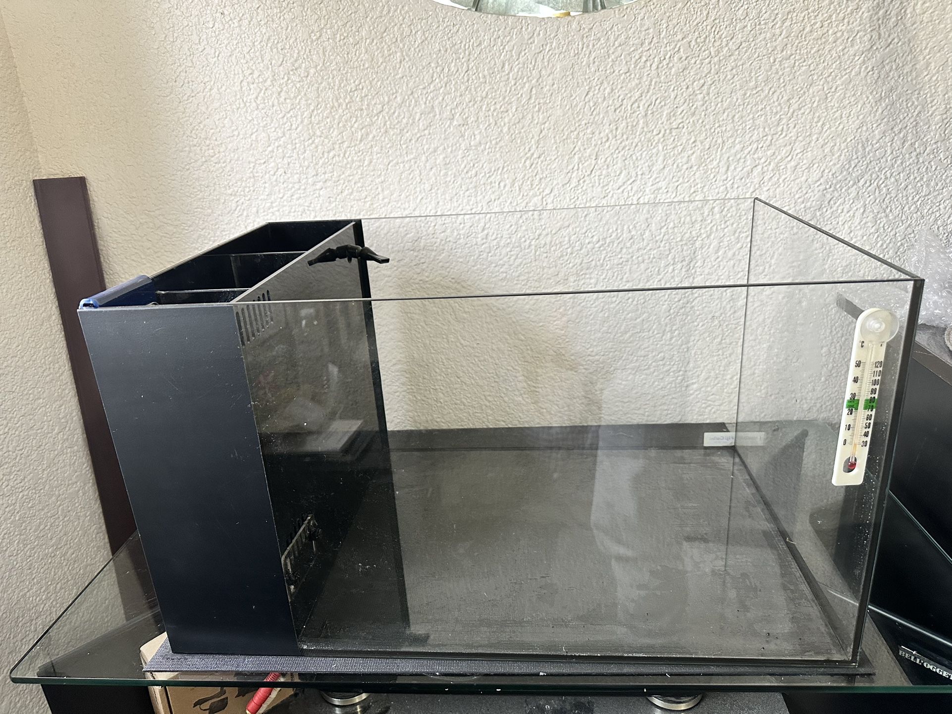 Fiji Cube 20 Gallon Peninsula Rimless AIO Glass Nano Tank