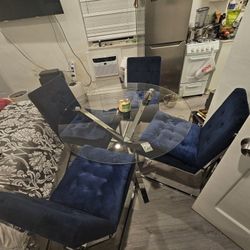 Beautiful Dinning Set 