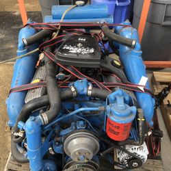 Twin Crusader 5.7 engines & transmissions