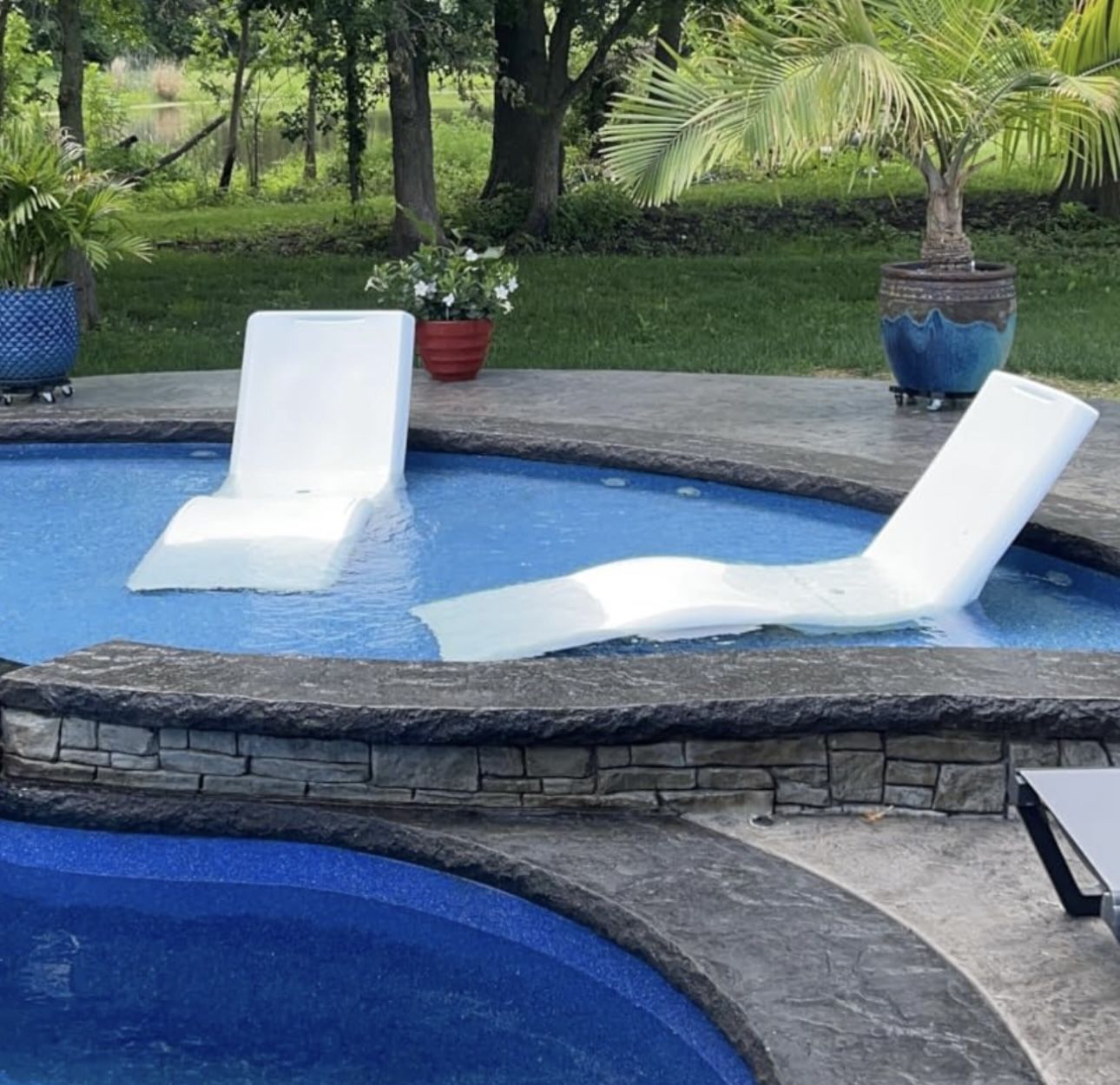 Pool Lounge Chairs