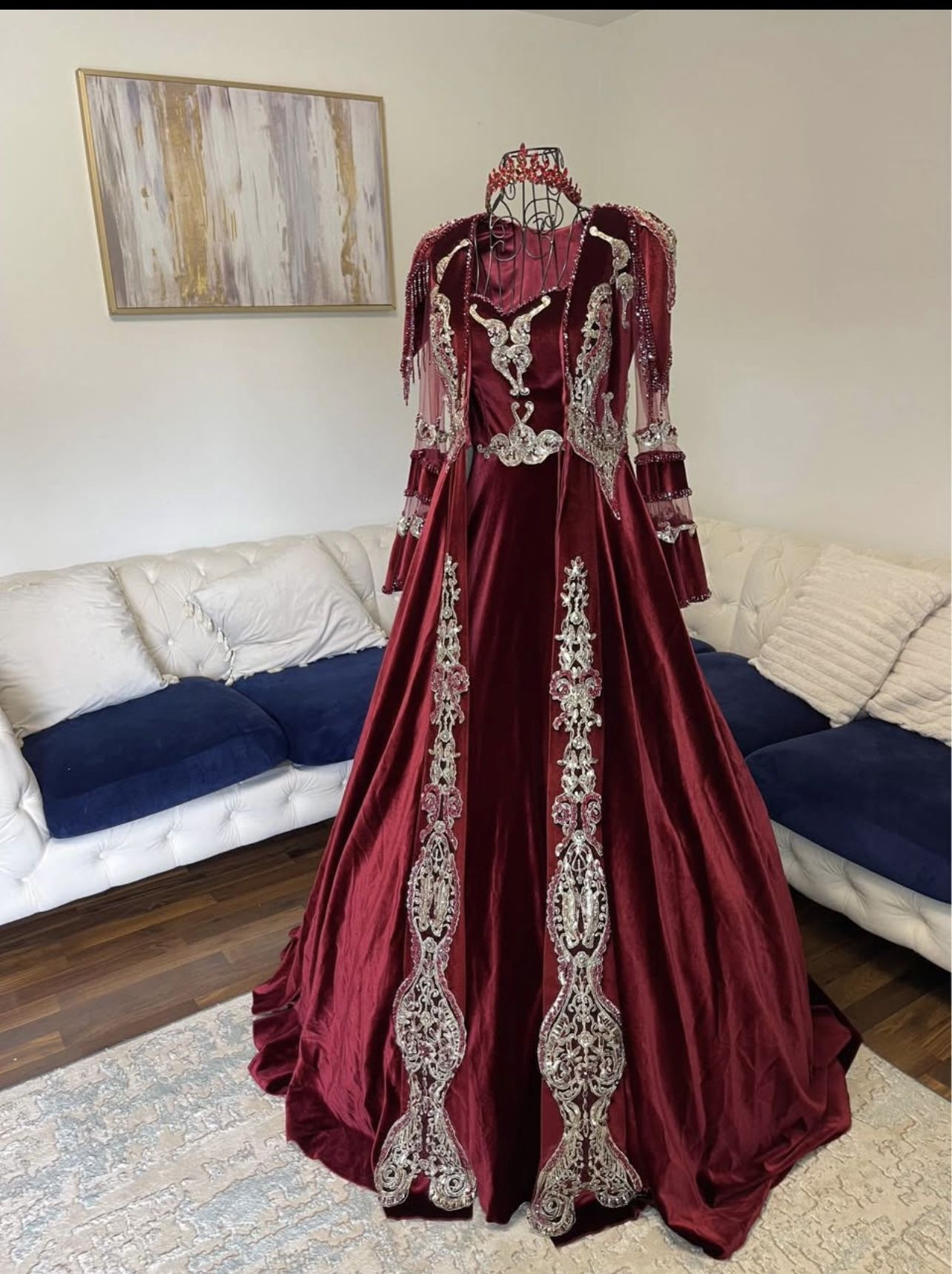 Dress With Its Accessories 