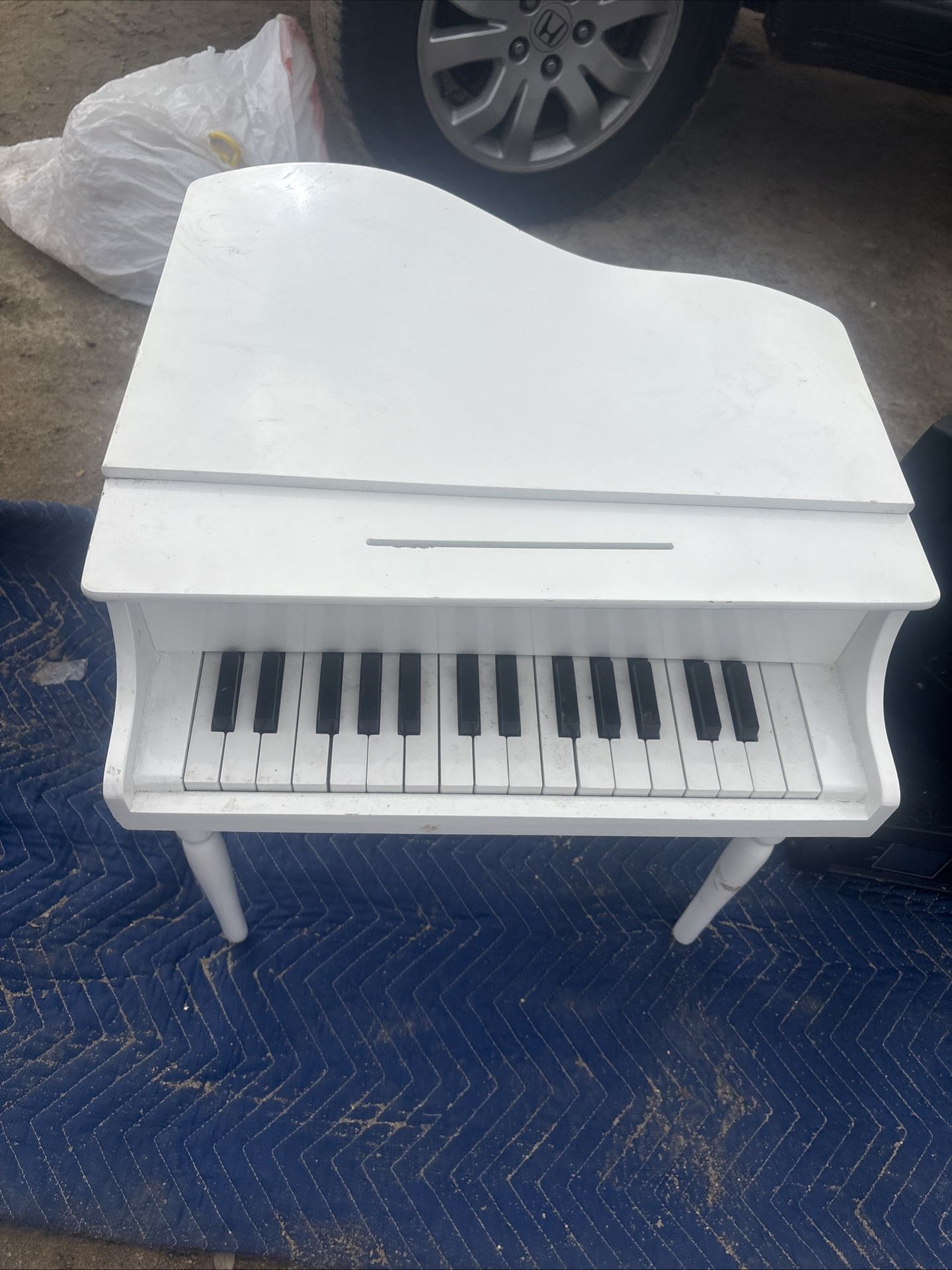 Tiny Mini Piano 