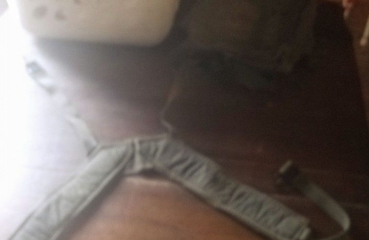 A Vintage US Army Shoulder Straps For a Rep Set