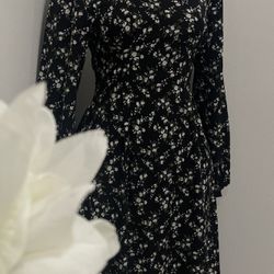 Beautiful Floral Dress - Black