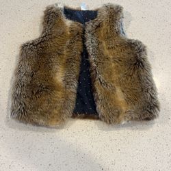 Toddler Oshkosh Faux Fur Vest - Size 5T