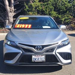 2021 Toyota Camry SE FWD