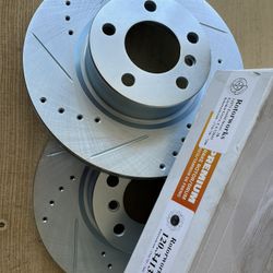 BMW X3 11-17 Front Drill Slot Rotors Brake Pads