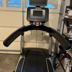Treadmill 