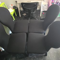 4 Black Dinning Table Chairs 