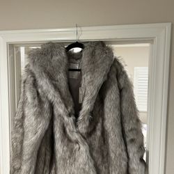 Abercrombie & Fitch Faux Fur Jacket – NWT – $180 Retail