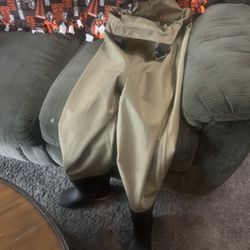 Kids Cabellas Chest Waders Size 5