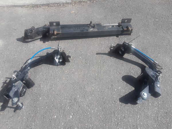 Tow bar and base plate kit for geo Tracker for Sale in Edgewood, WA