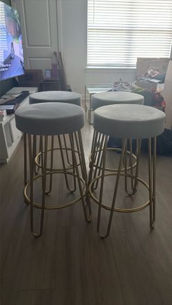 Set of 4 Modern Bar Stools