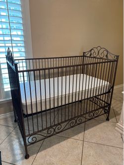 Baby crib with mattress
