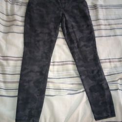 LG Black Camo Pants