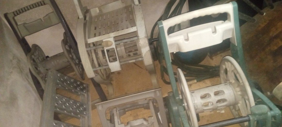 Hose Pipe Holders