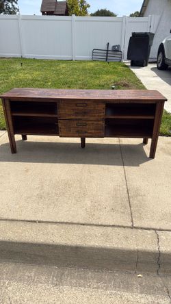 Tv stand