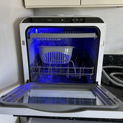 Portable dishwasher
