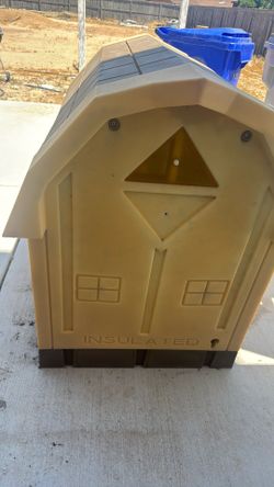 Dog Palace Insulated