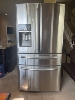 Samsung 28 Cu. Ft. French-Door Refrigerator — $550 OBO