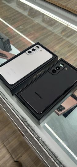 Samsung S22