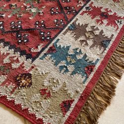 Pottery Barn  Kilim Area Rug 3x5