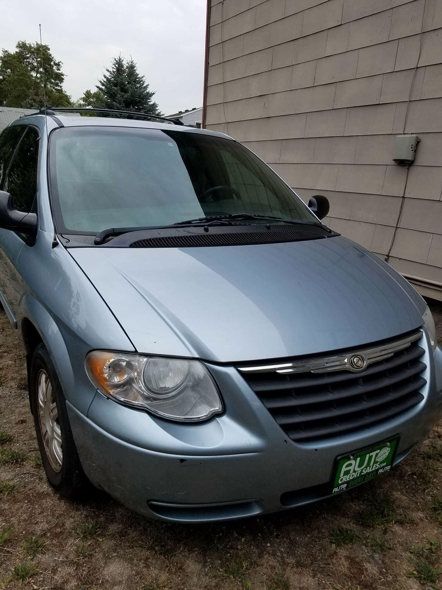 2005 Chrysler Town & Country